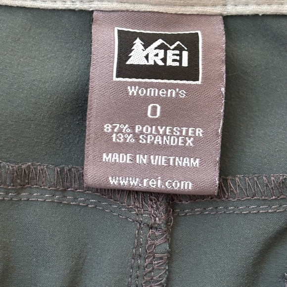 REI Women's Size 0 Hiking Pants (2 pairs!) - Picture 3 of 10